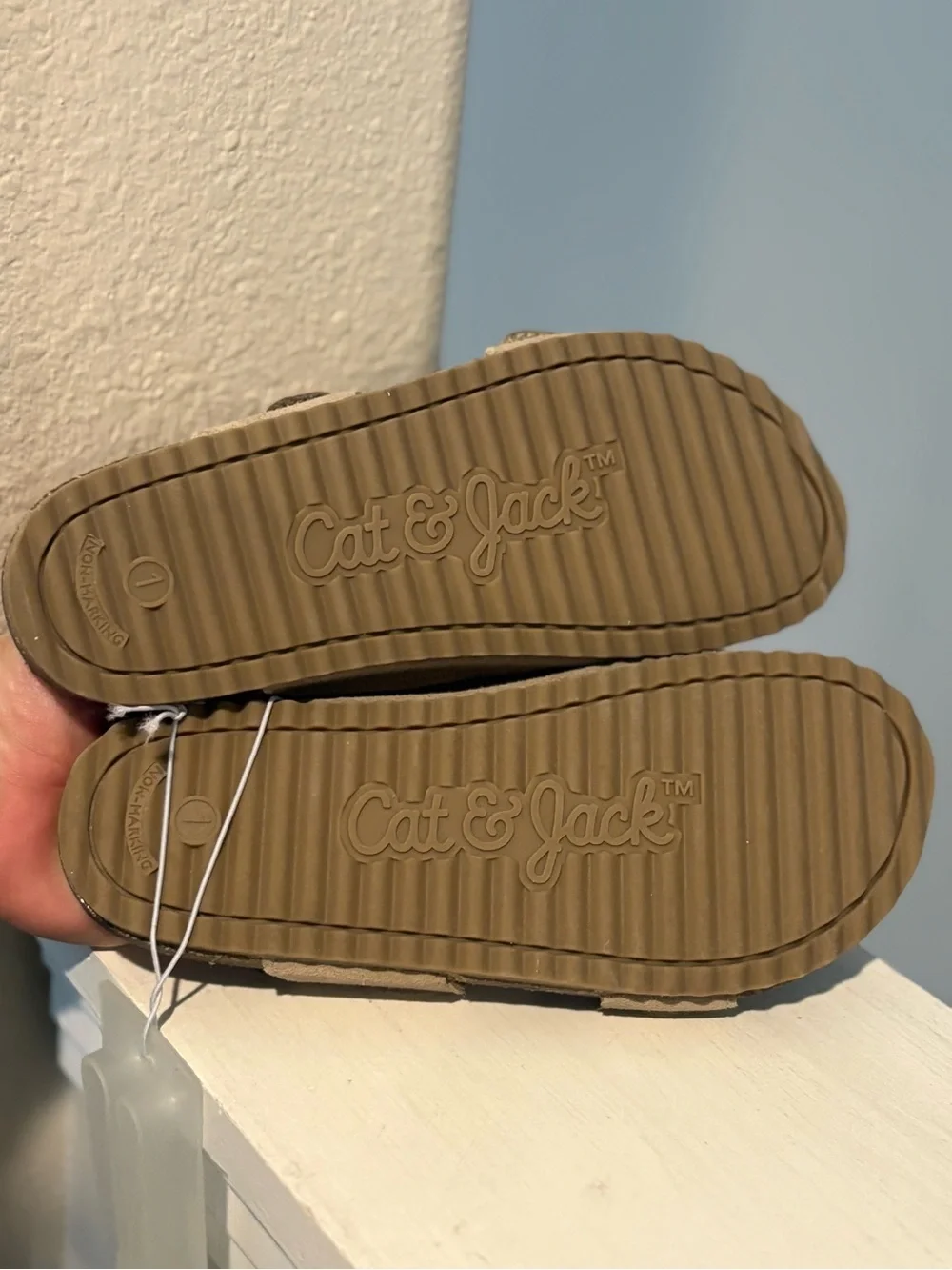Cat & Jack Size 1 Youth Little Girls Sandals Taupe Adjustable Straps Slip On NEW
